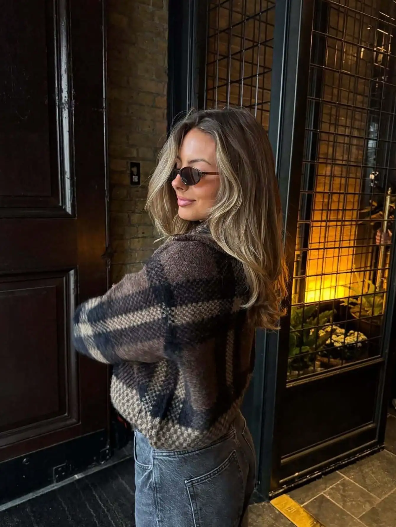 Indefeir весенне-летняя новая летняя женская клетчатая водолазка с длинными рукавами, элегантная повседневная вязаная куртка 
Indefeir весенне-летняя новая летняя женская клетчатая водолазка с длинными рукавами, элегантная повседневная вязаная куртка