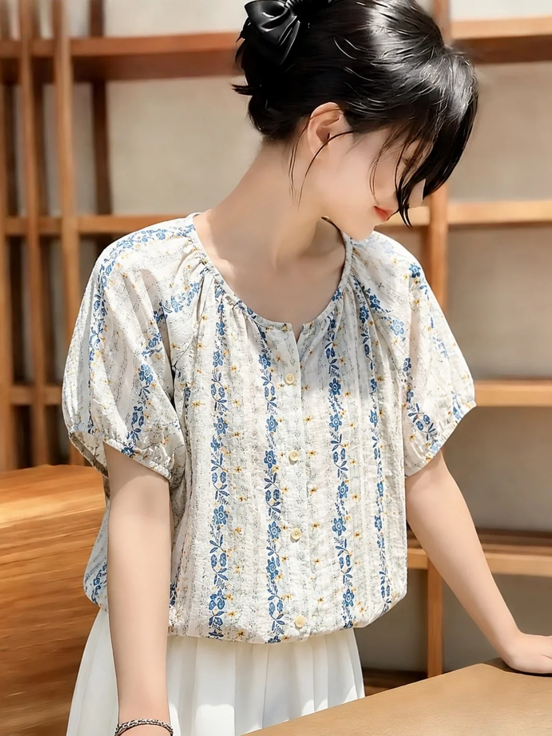 Fashionable Floral Print round Neck Short Sleeve Shirt Summer Light Maturity High Sensation Slimming Top Versatile Straight Cut
Fashionable Floral Print round Neck Short Sleeve Shirt Summer Light Maturity High Sensation Slimming Top Versatile Straight Cut
