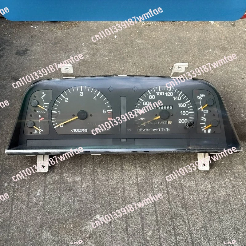 Suitable for 4500 FZJ80 LC80 meter speed instrument dismantling second-hand goods
Suitable for 4500 FZJ80 LC80 meter speed instrument dismantling second-hand goods