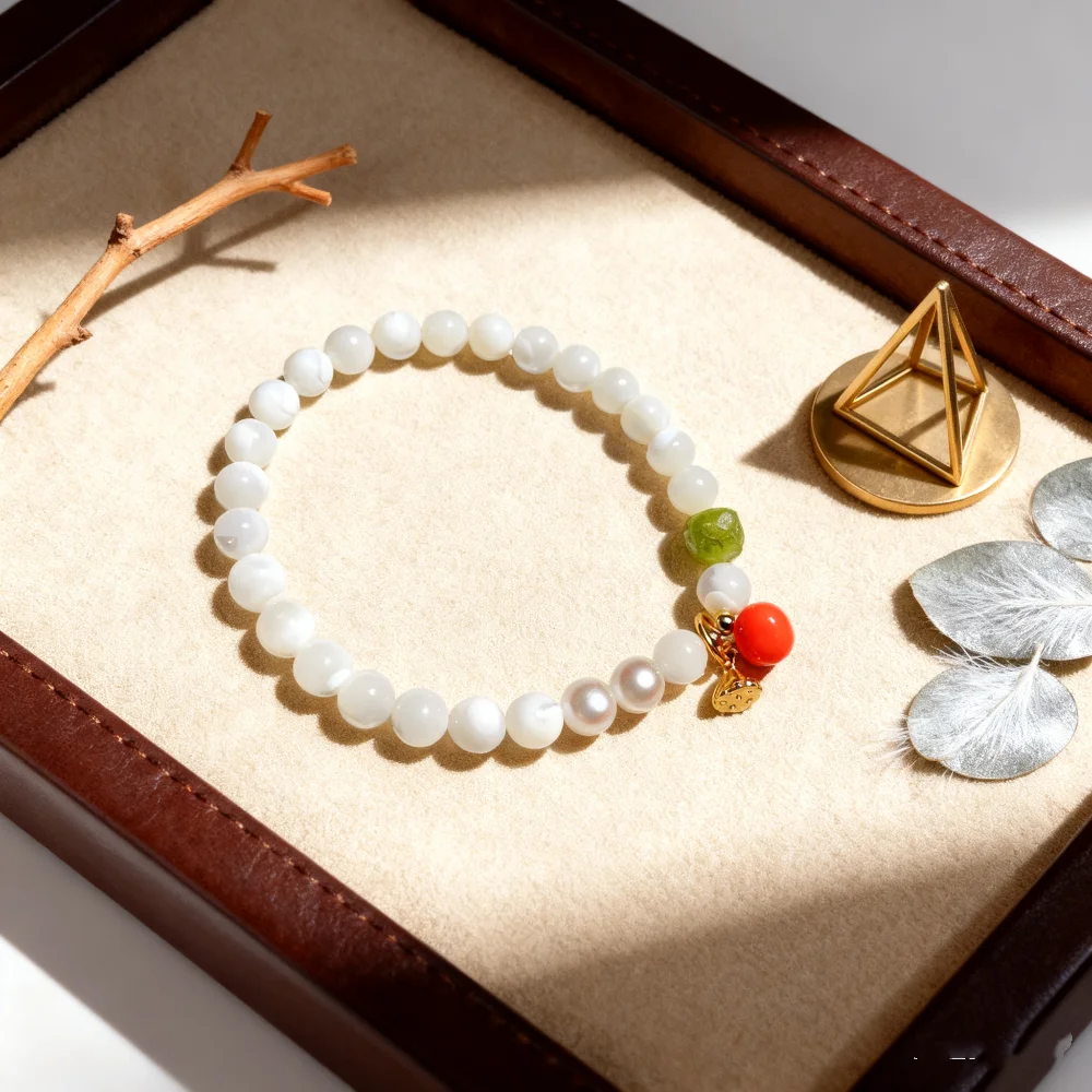 Jewelry Bracelets Exquisite White Mother of Pearl Fashion Handmade Women's Hand Bracelets Good Fortune 
Jewelry Bracelets Exquisite White Mother of Pearl Fashion Handmade Women's Hand Bracelets Good Fortune