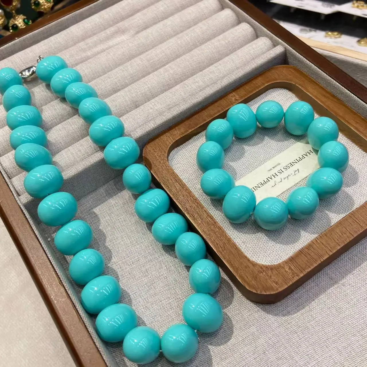 New Egg Shaped 19M Big One Blue Shell Beaded Necklace Bracelet Fashion Elegant Chinese Style Woman Jewelry High-Quality
New Egg Shaped 19M Big One Blue Shell Beaded Necklace Bracelet Fashion Elegant Chinese Style Woman Jewelry High-Quality