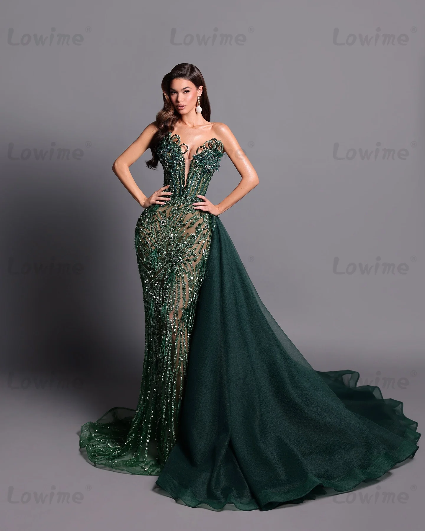 2025 Emerald Green Evening Dress with Overskirt Women Wedding Party Prom Formal Dresses Customized Birthday Engagement Gowns
2025 Emerald Green Evening Dress with Overskirt Women Wedding Party Prom Formal Dresses Customized Birthday Engagement Gowns