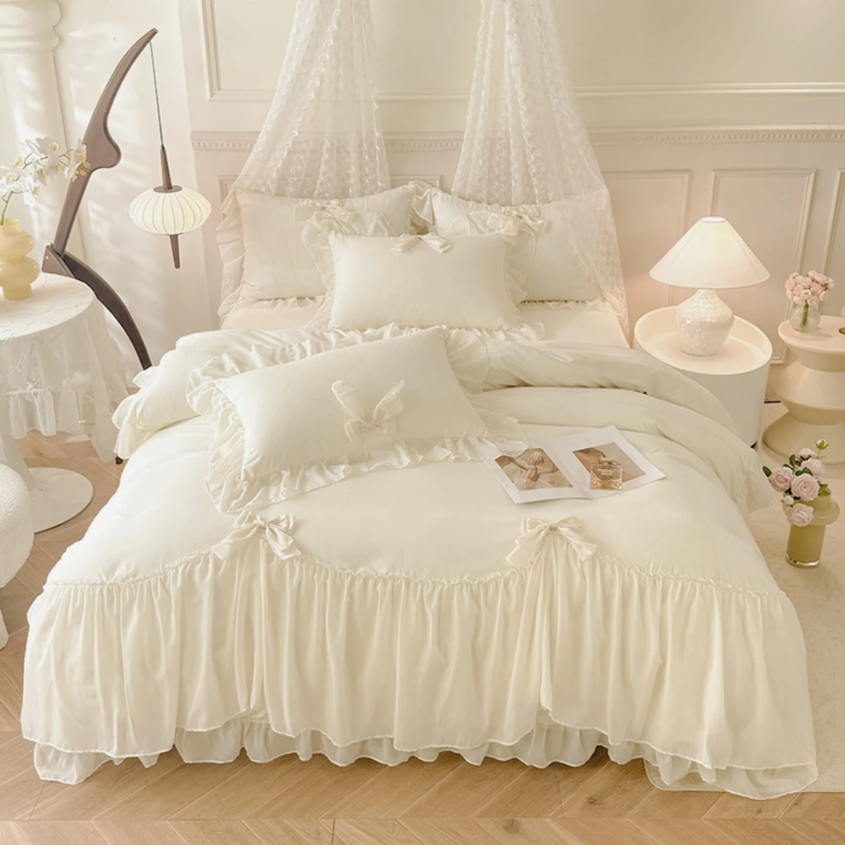 3pcs White Bedding set ruffles Duvet Cover Set (1*Duvet Cover + 2*Pillowcase, Without Core)for bedroom guest room
3pcs White Bedding set ruffles Duvet Cover Set (1*Duvet Cover + 2*Pillowcase, Without Core)for bedroom guest room