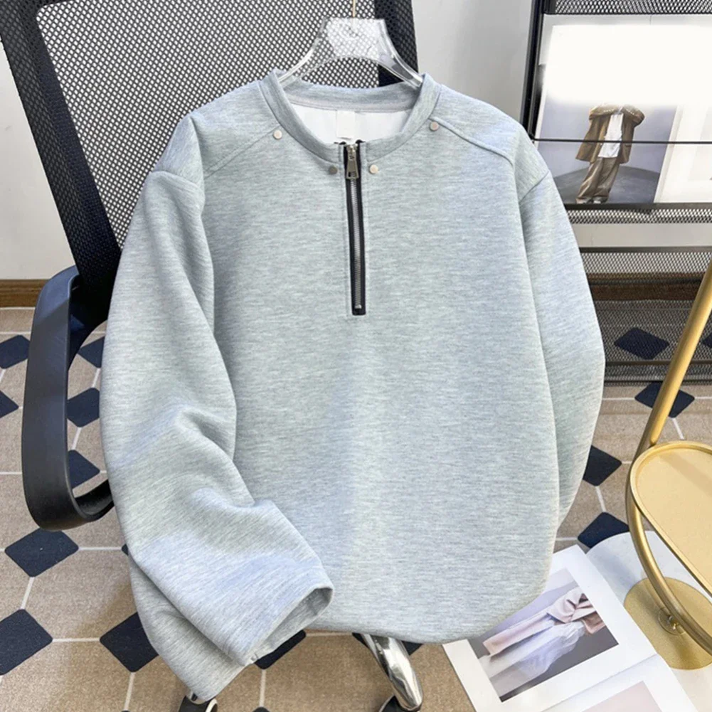 For Daily Wear For Home Shoulder Pads T-Shirt Tops Casual Outings Everyday Activities Black Sweatshirt For Men
For Daily Wear For Home Shoulder Pads T-Shirt Tops Casual Outings Everyday Activities Black Sweatshirt For Men