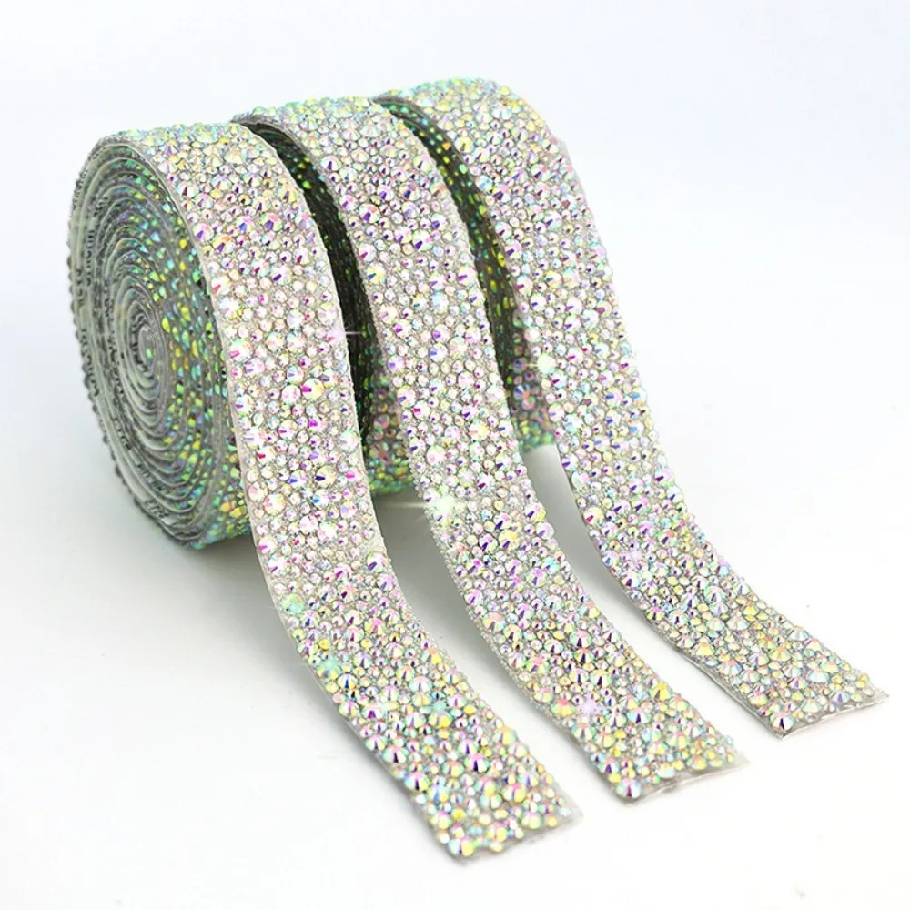 Цветная самоклеящаяся лента с стразами для рукоделия, шитья и декора, термоклеевая аппликация для платьев
Цветная самоклеящаяся лента с стразами для рукоделия, шитья и декора, термоклеевая аппликация для платьев
