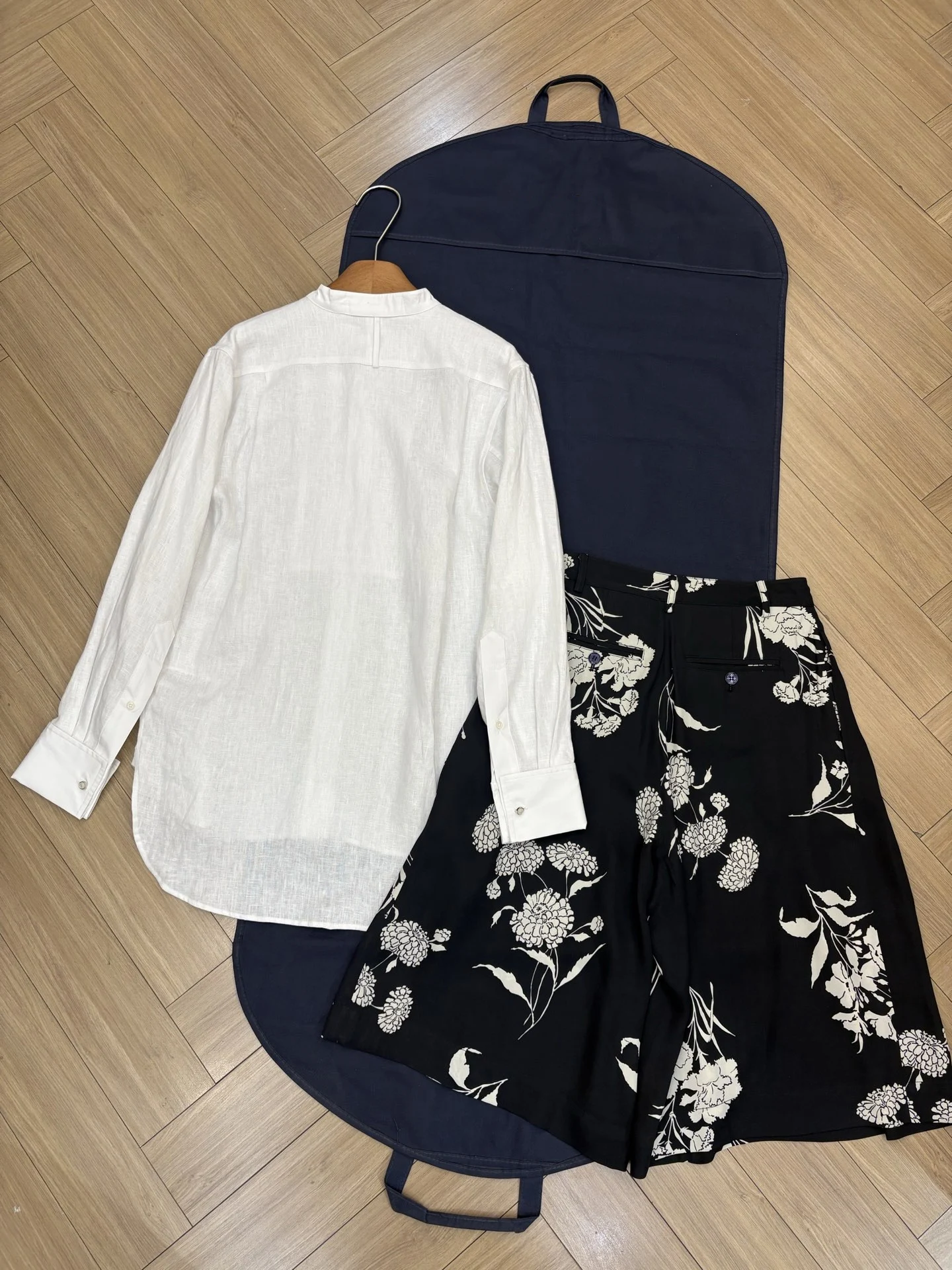 2026 Spring/Summer New Arrivals: High-Quality, Stylish Casual Set for Women — Linen Shirt + Printed Trousers
2026 Spring/Summer New Arrivals: High-Quality, Stylish Casual Set for Women — Linen Shirt + Printed Trousers