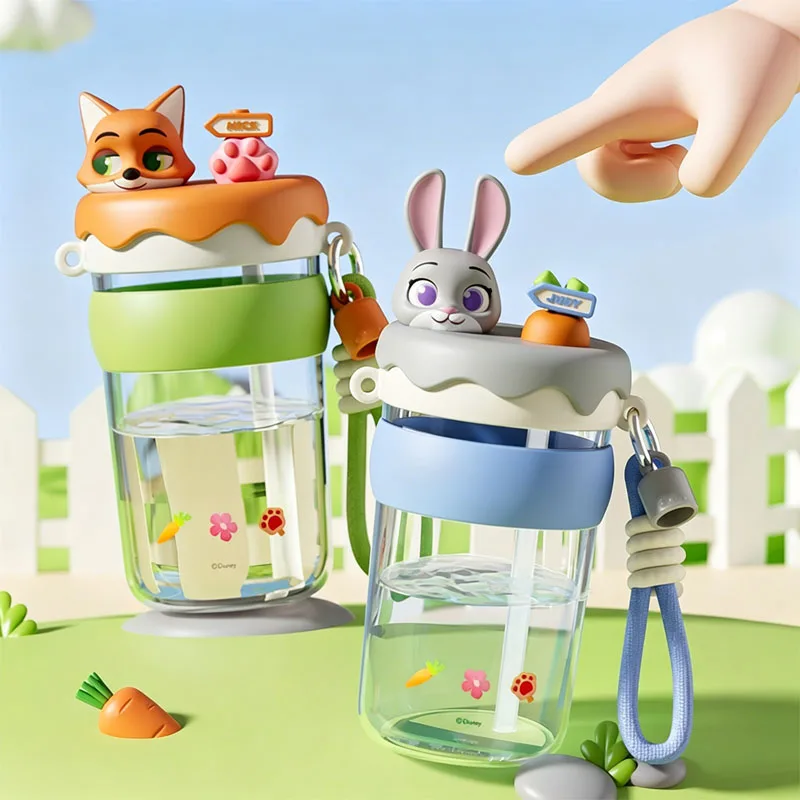 Летняя портативная кружка для воды с соломинкой Zootopia Джуди и Ник, 600 мл, противоударная, практичная, для активного отдыха
Летняя портативная кружка для воды с соломинкой Zootopia Джуди и Ник, 600 мл, противоударная, практичная, для активного отдыха