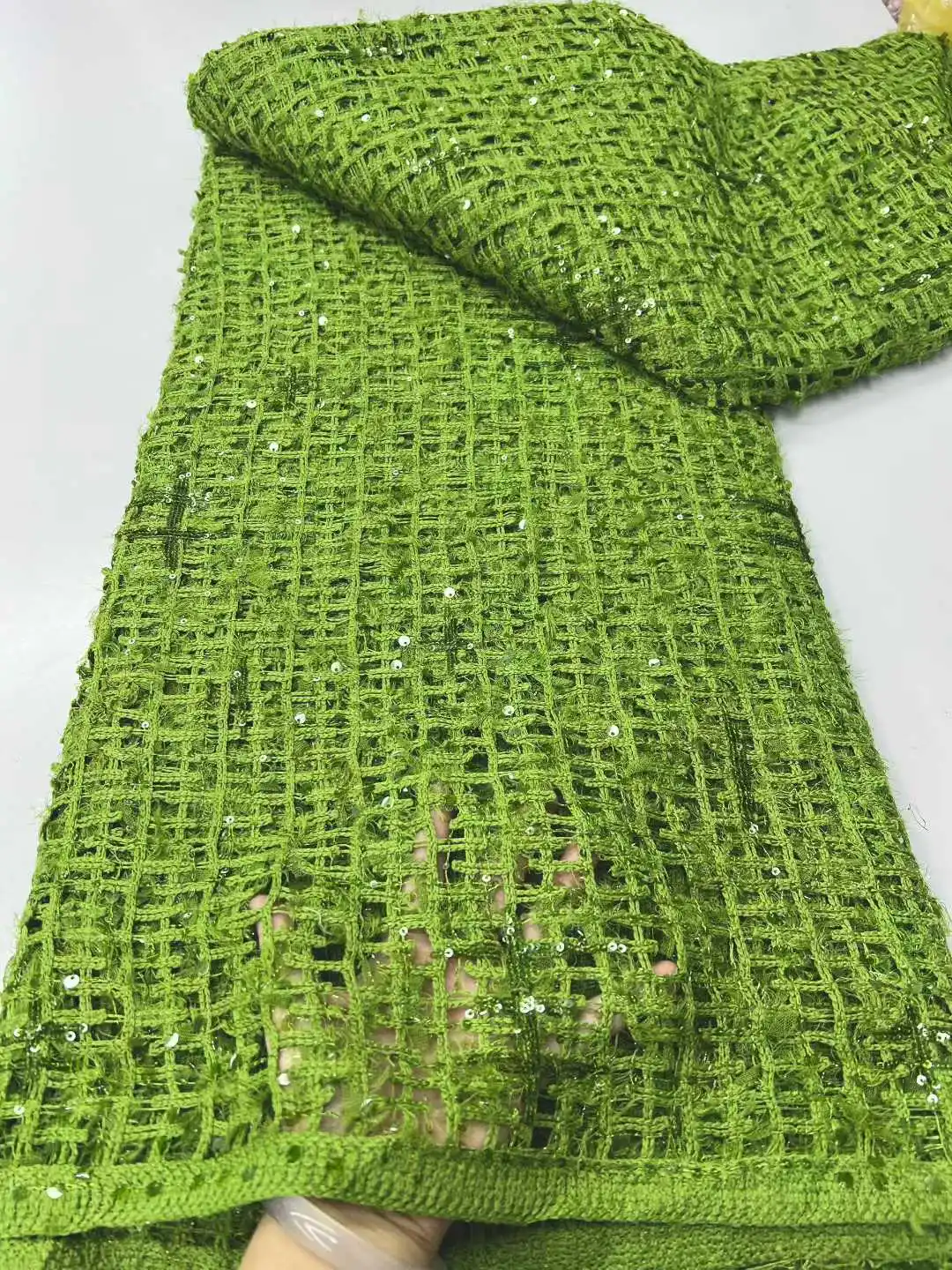 African Cord Lace Mesh Fabric 5 Yards 2026 High Quality Nigerian Guipure Sequins Lace Fabric For Women Wedding Dresses clothing
African Cord Lace Mesh Fabric 5 Yards 2026 High Quality Nigerian Guipure Sequins Lace Fabric For Women Wedding Dresses clothing