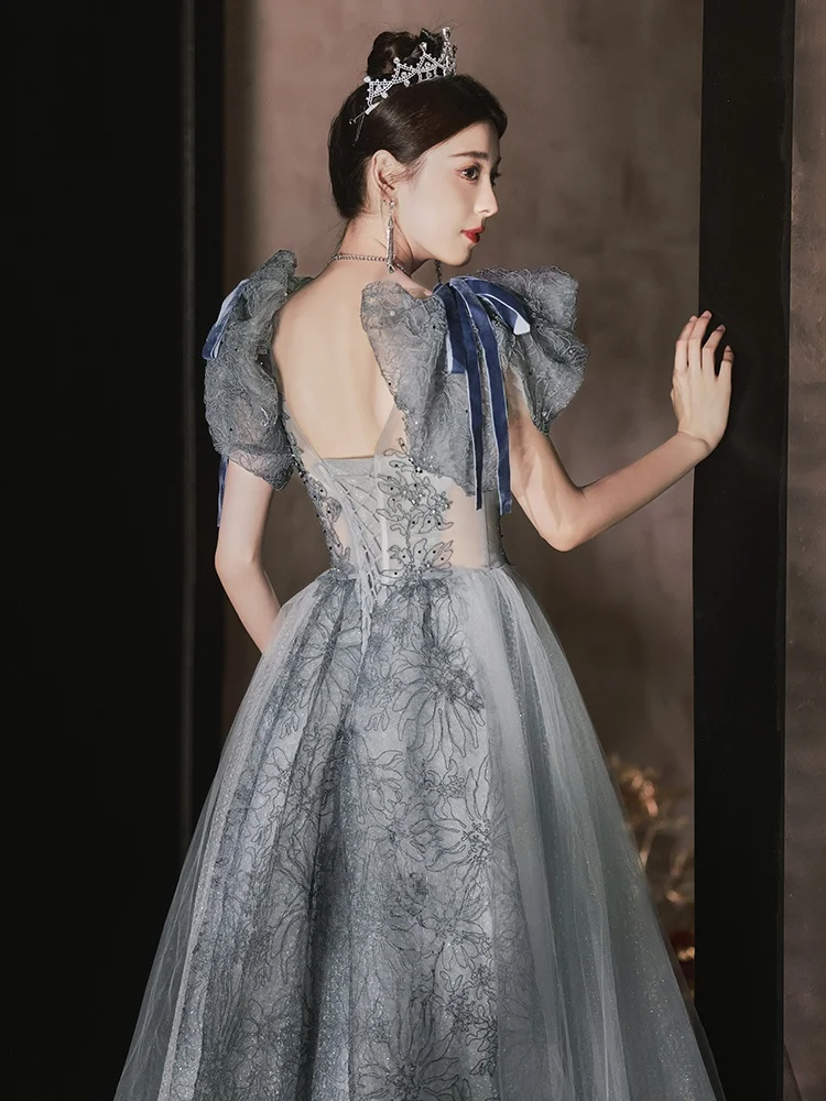 Вечернее платье Ele для женщин: Элитное, роскошное, пышное, корейский стиль, с длинными рукавами, U-образный вырез, для выпускных вечеров и торжественных мероприятий
Вечернее платье Ele для женщин: Элитное, роскошное, пышное, корейский стиль, с длинными рукавами, U-образный вырез, для выпускных вечеров и торжественных мероприятий