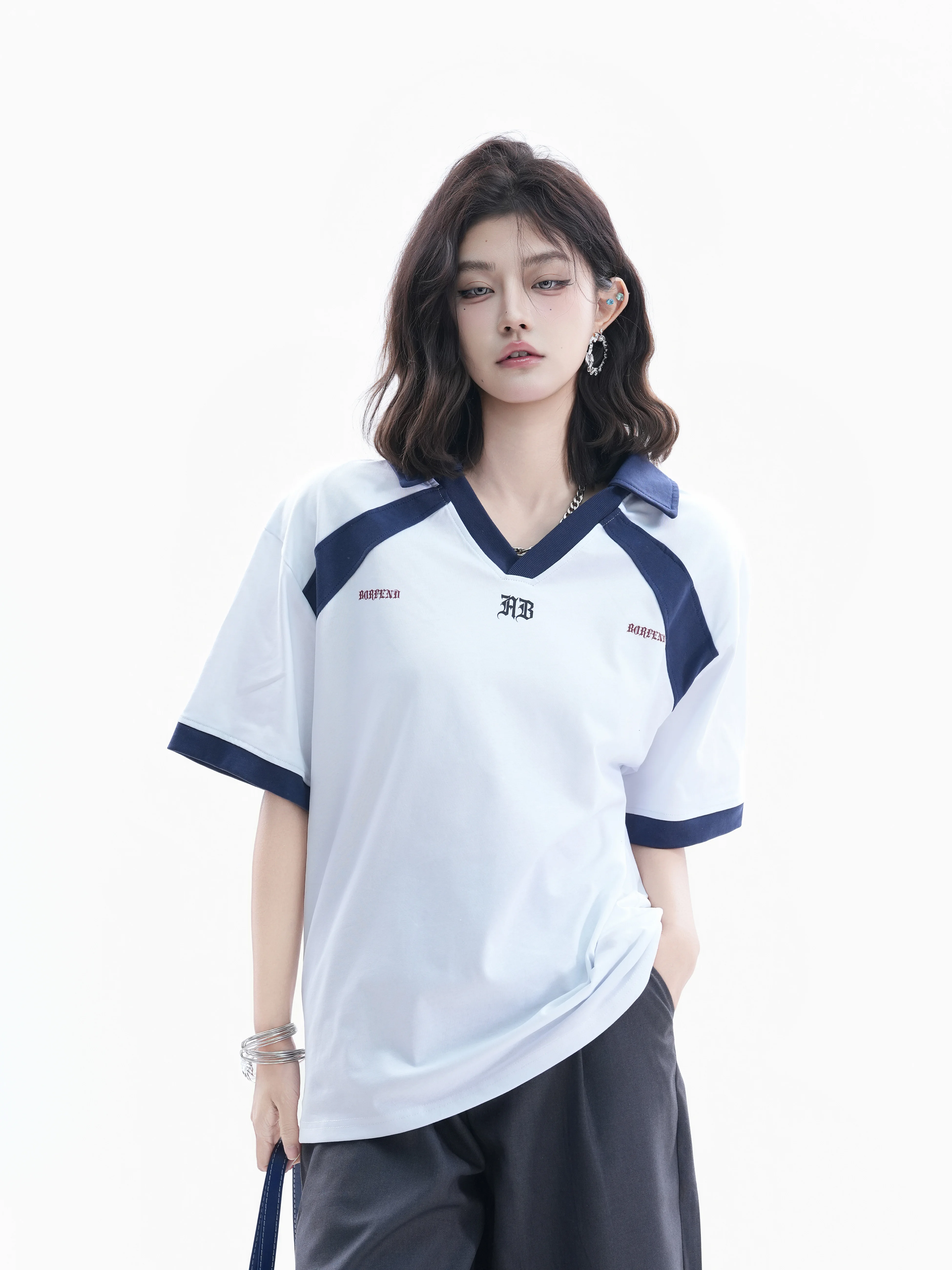 Retro American Color Block T-Shirt Women's Short Sleeve V-Neck Couple Sports Top Cotton Loose Fit Summer Fashion
Retro American Color Block T-Shirt Women's Short Sleeve V-Neck Couple Sports Top Cotton Loose Fit Summer Fashion