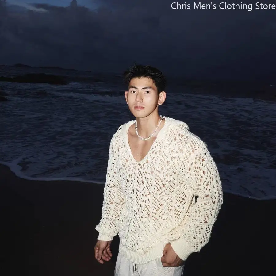 Мужская вязаная крючком толстовка с капюшоном, свободный вязаный свитер с v-образным вырезом, повседневная пляжная уличная одежда цвета хаки, летний осенний модный топ 2025, новый стиль
Мужская вязаная крючком толстовка с капюшоном, свободный вязаный свитер с v-образным вырезом, повседневная пляжная уличная одежда цвета хаки, летний осенний модный топ 2025, новый стиль