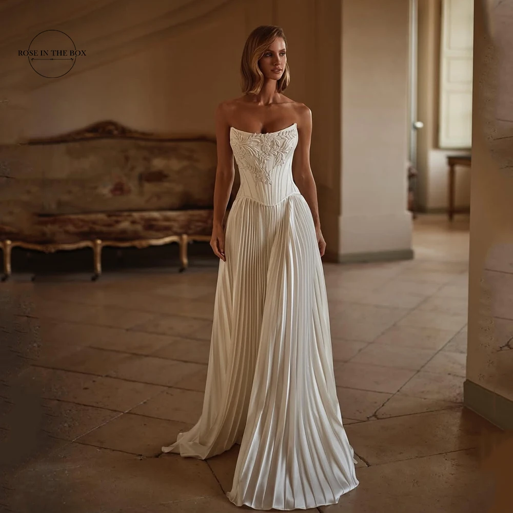 ROSEINTHEBOX Wedding Dress with Boned Corset Straight Neckline Floral Embroidery Ivory Elegant Gowns For Brides 2025 Customized
ROSEINTHEBOX Wedding Dress with Boned Corset Straight Neckline Floral Embroidery Ivory Elegant Gowns For Brides 2025 Customized