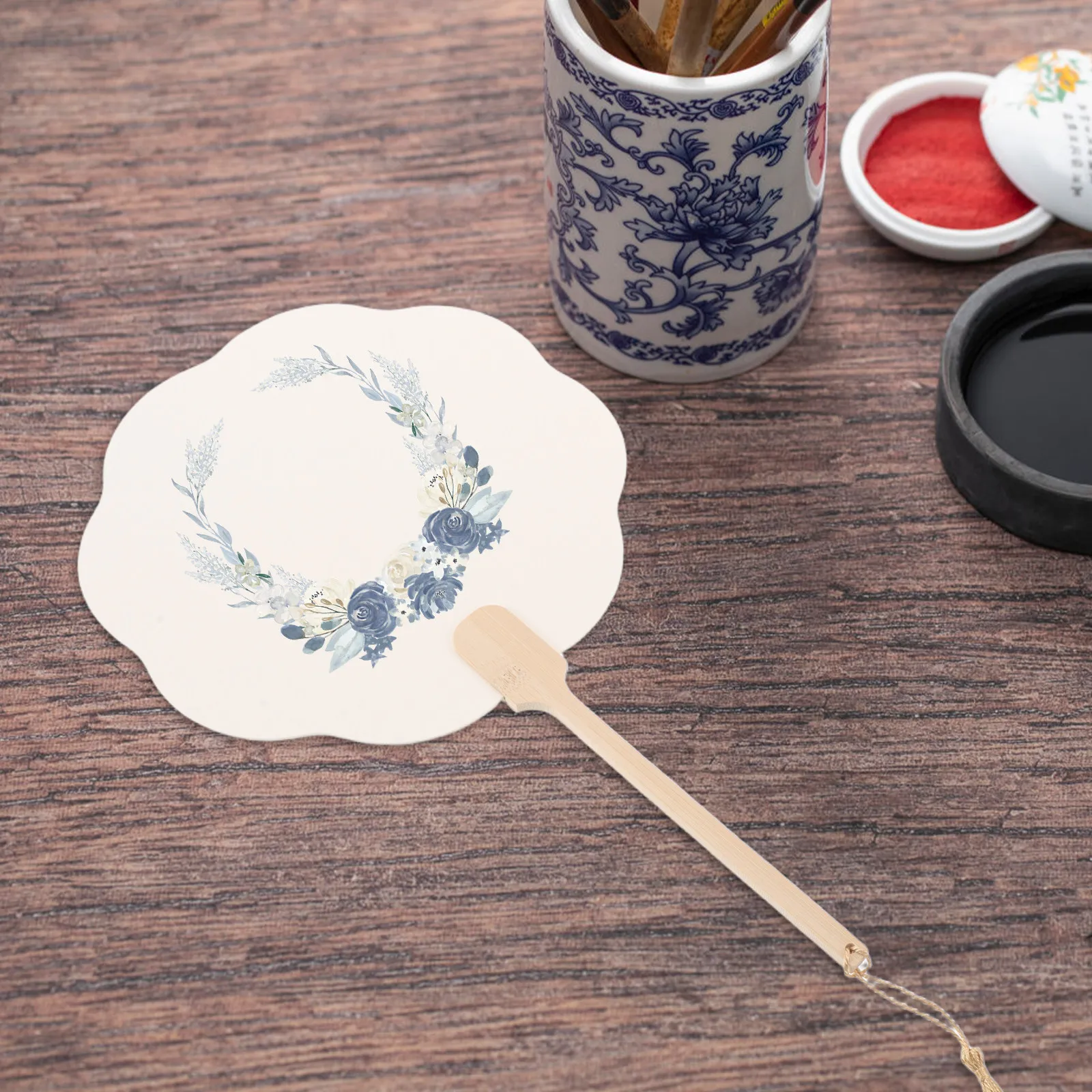 3Pcs DIY Blank Handheld Fans Paper Petal Shape Lightweight Breathable for Painting Calligraphy Wedding School Projects Family
3Pcs DIY Blank Handheld Fans Paper Petal Shape Lightweight Breathable for Painting Calligraphy Wedding School Projects Family