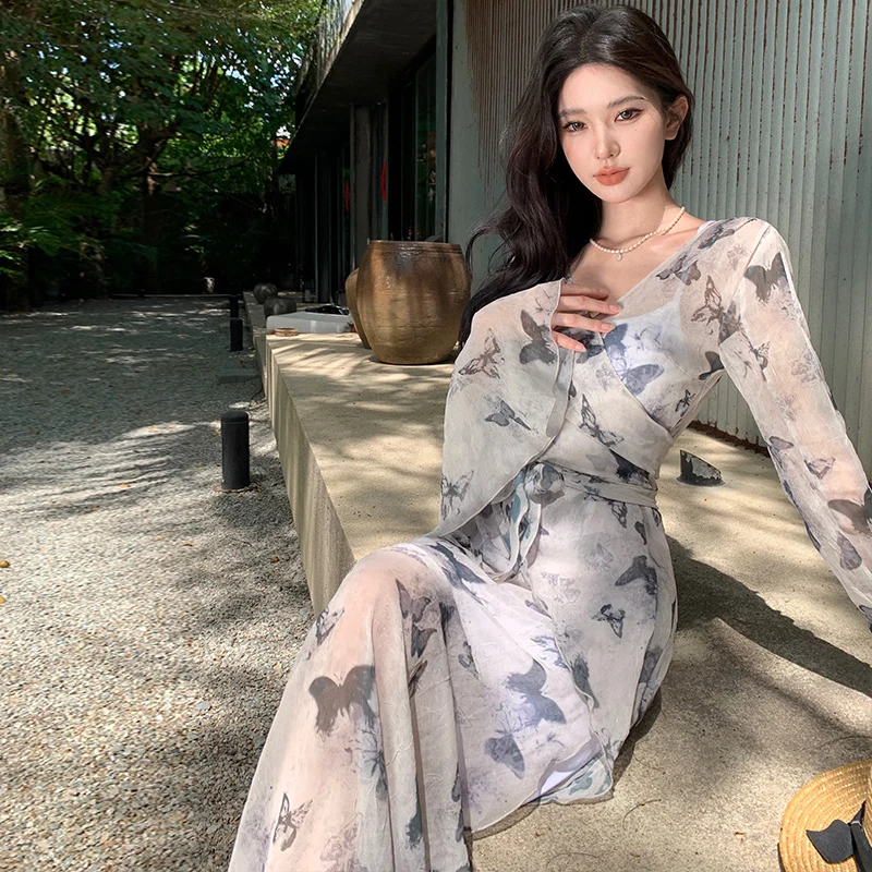 French Style Shimmer Shadow Dress Early Spring High-end Sense Bias Cut Elegant Long Dress
French Style Shimmer Shadow Dress Early Spring High-end Sense Bias Cut Elegant Long Dress