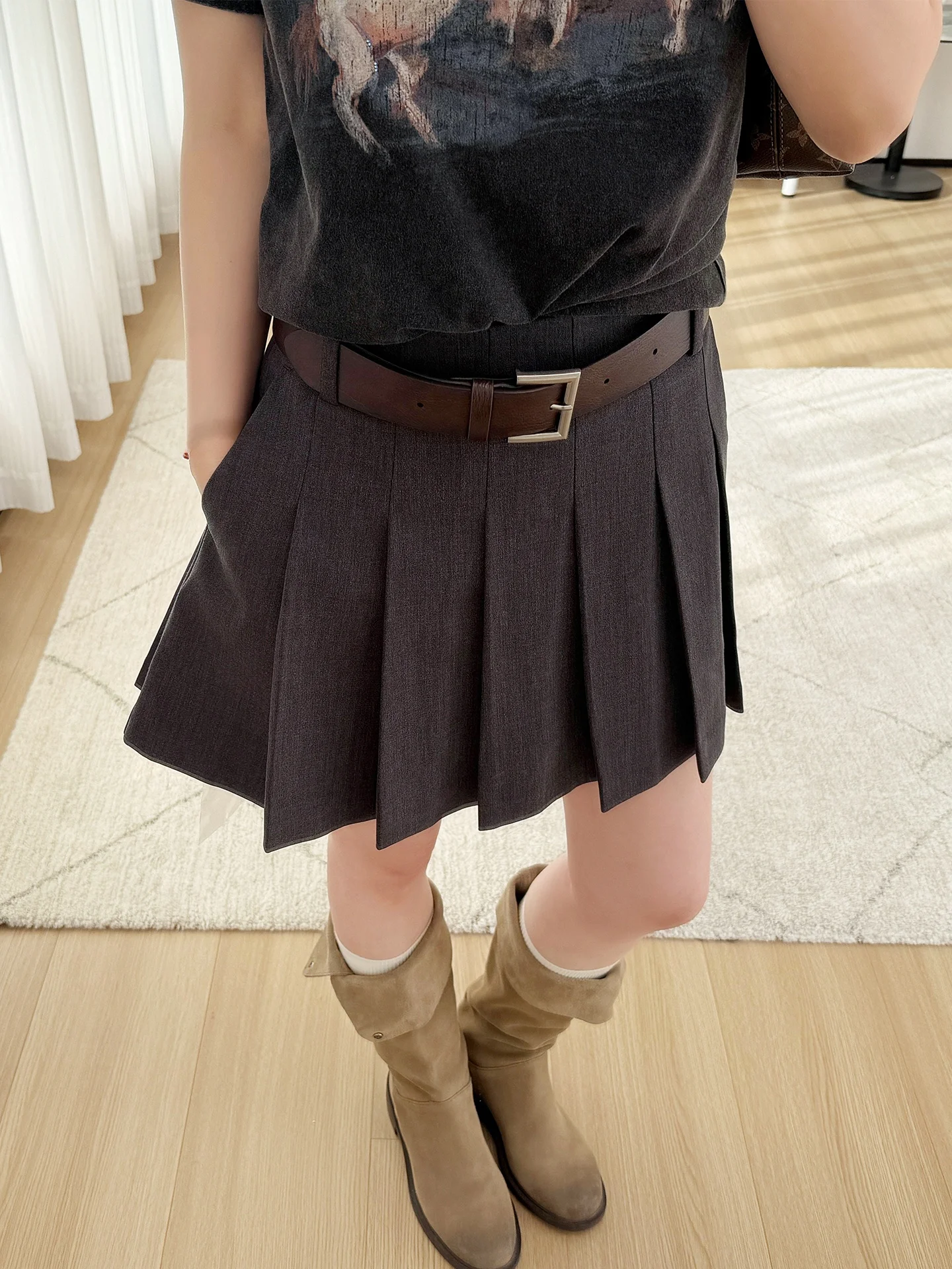 Fuyuan Anti-Aging Grey Woolen Plaid Skirt with Safety Pants High Waist A-Line Women's Skirt with Belt Commute Style
Fuyuan Anti-Aging Grey Woolen Plaid Skirt with Safety Pants High Waist A-Line Women's Skirt with Belt Commute Style