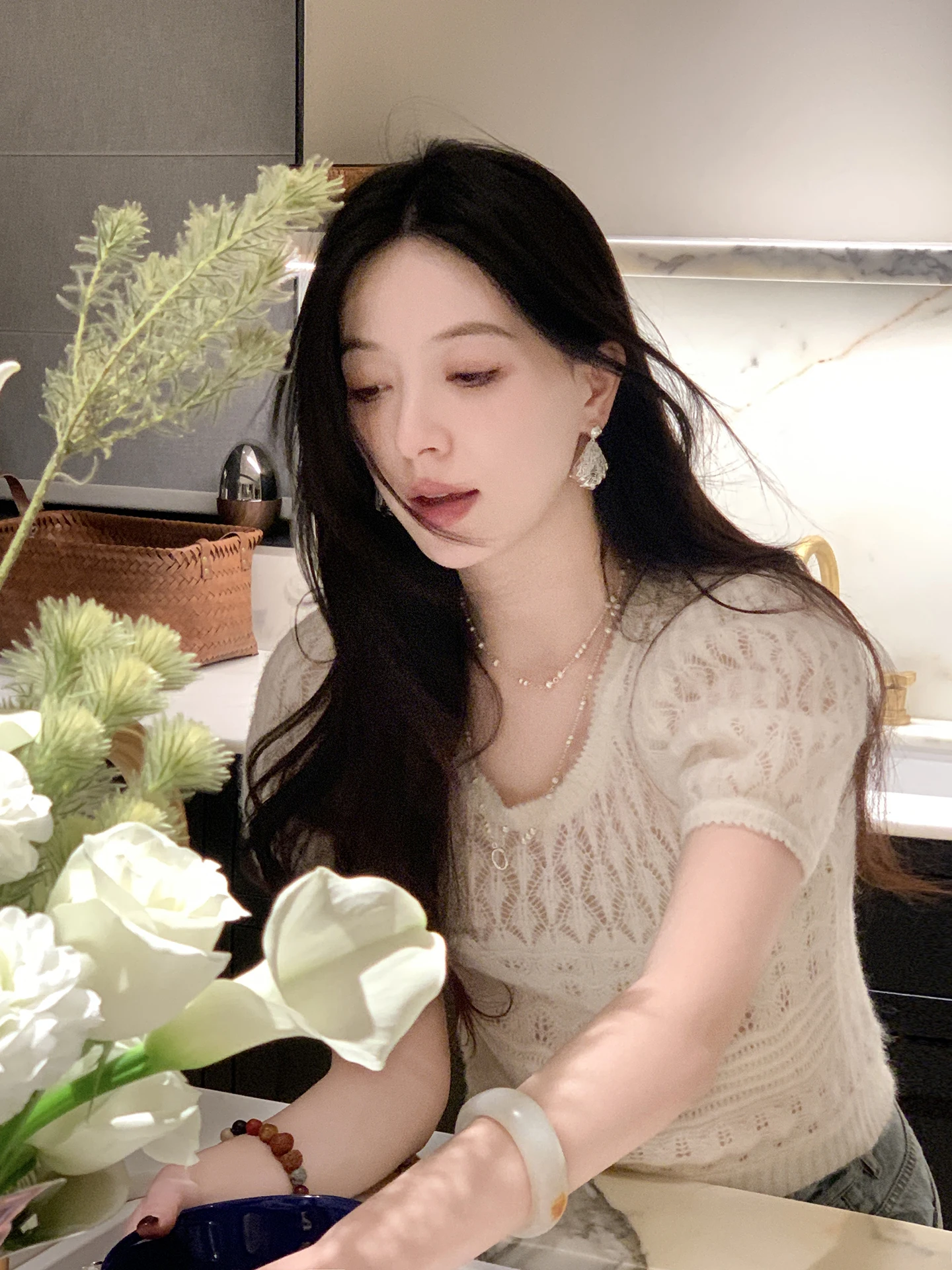 Aboutpoem Women's ort Sve Knitted Sweater Alpaca Wool Hollow out Embroidery Spring Summer White ort Length Top
Aboutpoem Women's ort Sve Knitted Sweater Alpaca Wool Hollow out Embroidery Spring Summer White ort Length Top
