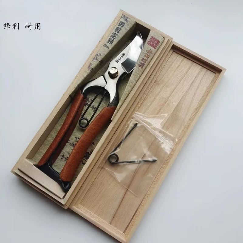 Traditional Hand Forged Pruning Shears Vintage Garden Scissors Heavy Duty Branch Trimmer
Traditional Hand Forged Pruning Shears Vintage Garden Scissors Heavy Duty Branch Trimmer