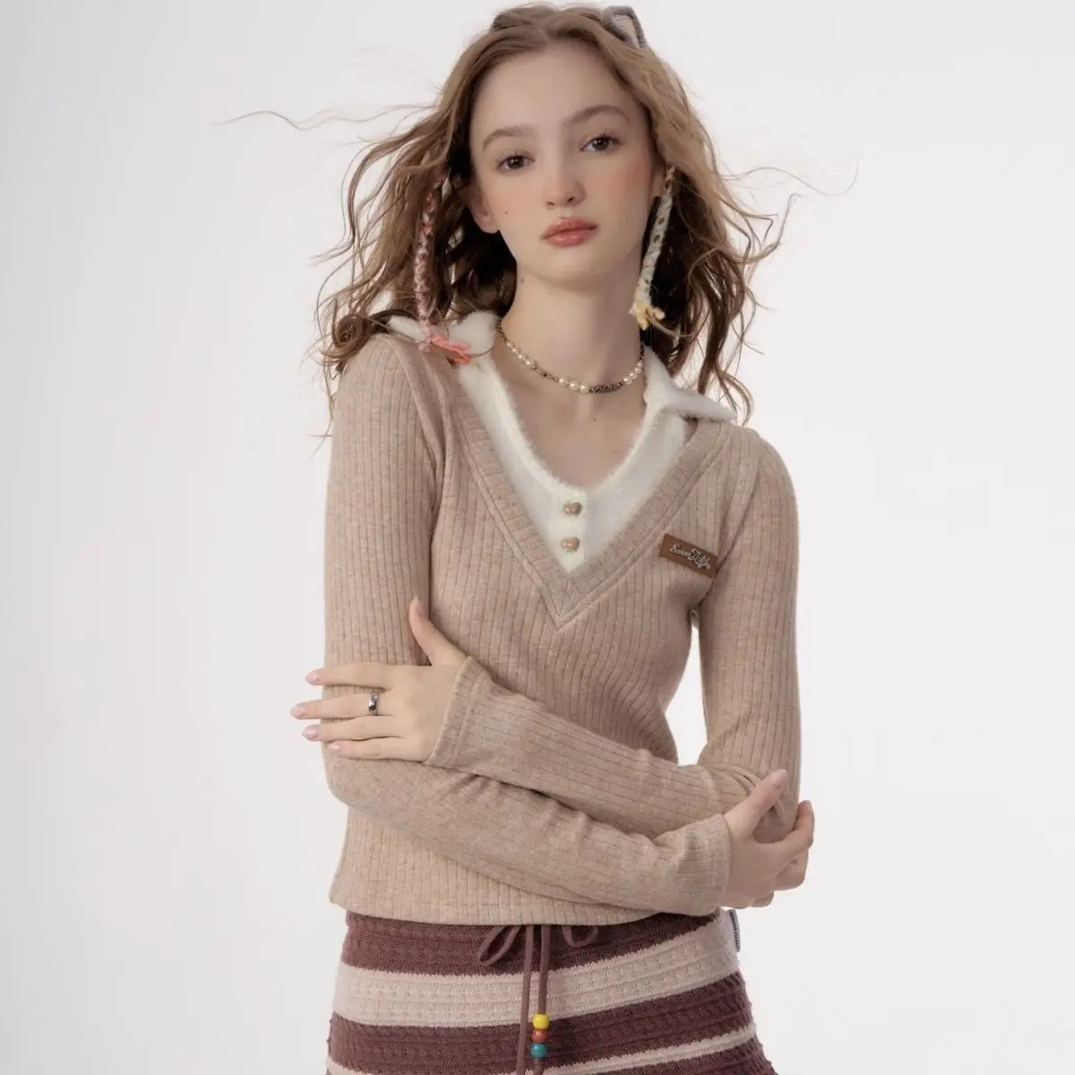 Knitted Sweater Polo V-Neck Hollow American-Style Autumn And Winter High-End Long-Sleeved Inner Long-Sleeved Top Sweater
Knitted Sweater Polo V-Neck Hollow American-Style Autumn And Winter High-End Long-Sleeved Inner Long-Sleeved Top Sweater