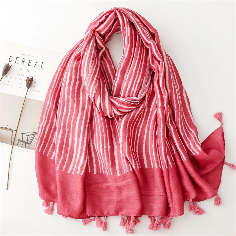 2023 New Winter Stripe Print Tassel Scarf Shawls Long Cotton Head Scarves Hijab Wrap Free Shipping
2023 New Winter Stripe Print Tassel Scarf Shawls Long Cotton Head Scarves Hijab Wrap Free Shipping