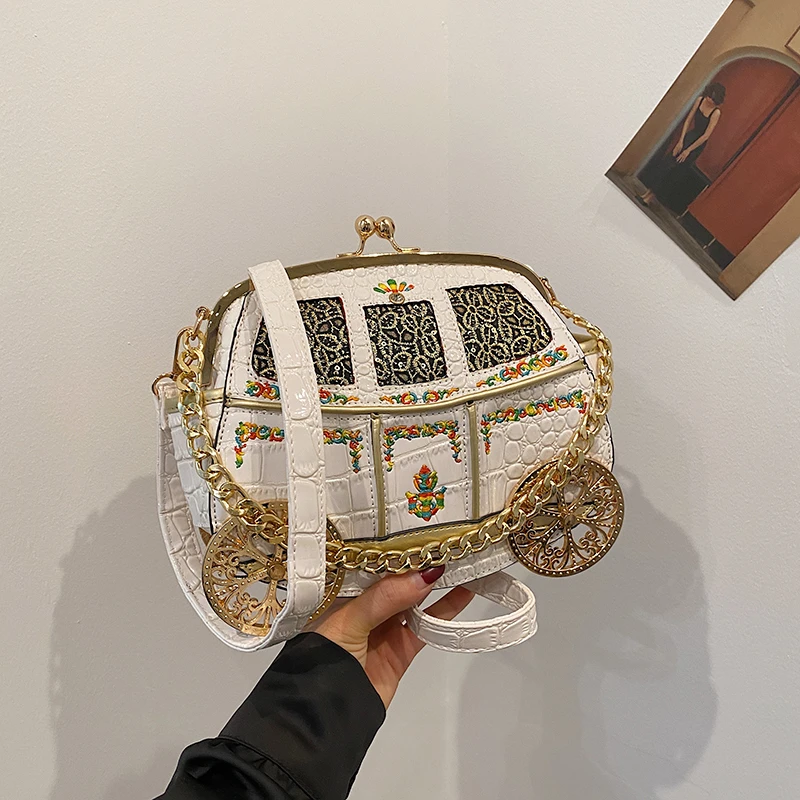 PU Solid Color Chains Shoulder Bags 2026 Summer Exquisite Fashion Women's Bags New Versatile Casual Women's Handbags
PU Solid Color Chains Shoulder Bags 2026 Summer Exquisite Fashion Women's Bags New Versatile Casual Women's Handbags