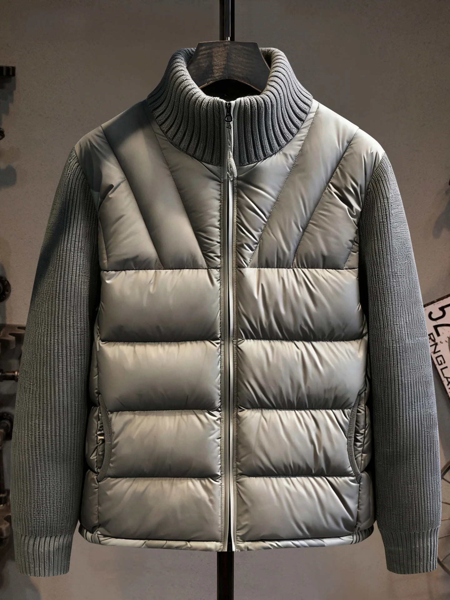 Lightweight Faionable Men's down Jaet 2026 New Sle Casual Knitted Stand Collar Splicing Design Outdoor Sportswear
Lightweight Faionable Men's down Jaet 2026 New Sle Casual Knitted Stand Collar Splicing Design Outdoor Sportswear