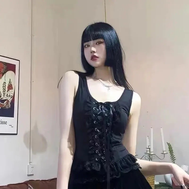 Y2k Goth Red Lace Camis Tops Sexy Tight Aesthetics Punk Floral Lace Tank Top Women Trend Corset Tops Vests Streetwear Vintage
Y2k Goth Red Lace Camis Tops Sexy Tight Aesthetics Punk Floral Lace Tank Top Women Trend Corset Tops Vests Streetwear Vintage