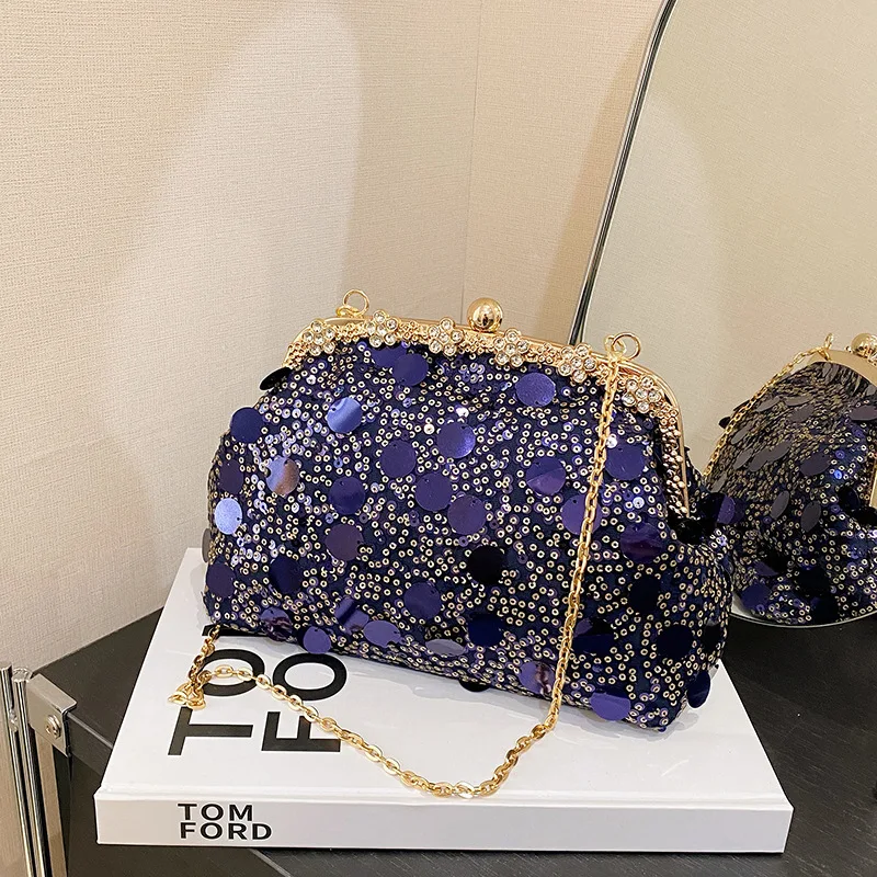 Vintage Classic Black White Blue Sequin Small Clutch Handbags For Women Metal Chain Shoulder bag Crossbody Party Handbags femme
Vintage Classic Black White Blue Sequin Small Clutch Handbags For Women Metal Chain Shoulder bag Crossbody Party Handbags femme