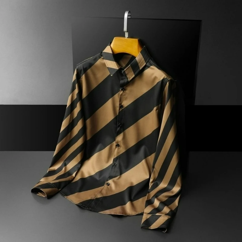Spring New Shirt Men's Fashion Trend Personalized Oblique Stripe Slim-fitting Long-sleeved Shirt Inch Comfortable Skin-friendly
Spring New Shirt Men's Fashion Trend Personalized Oblique Stripe Slim-fitting Long-sleeved Shirt Inch Comfortable Skin-friendly