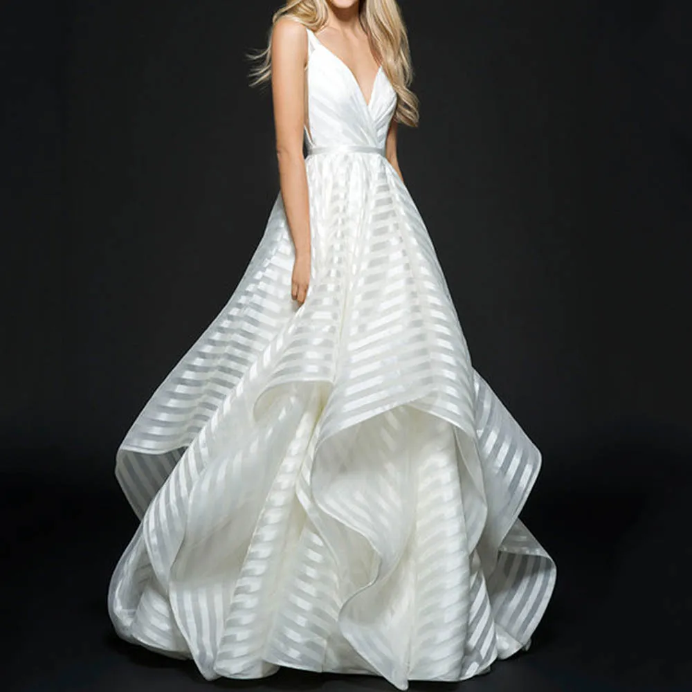 Sexy Tulle Bridal Gown A-Line Sleeveless Deep V Neck Beach Wedding Dresses with High Split Irregular Hem 2025 Free Customized
Sexy Tulle Bridal Gown A-Line Sleeveless Deep V Neck Beach Wedding Dresses with High Split Irregular Hem 2025 Free Customized