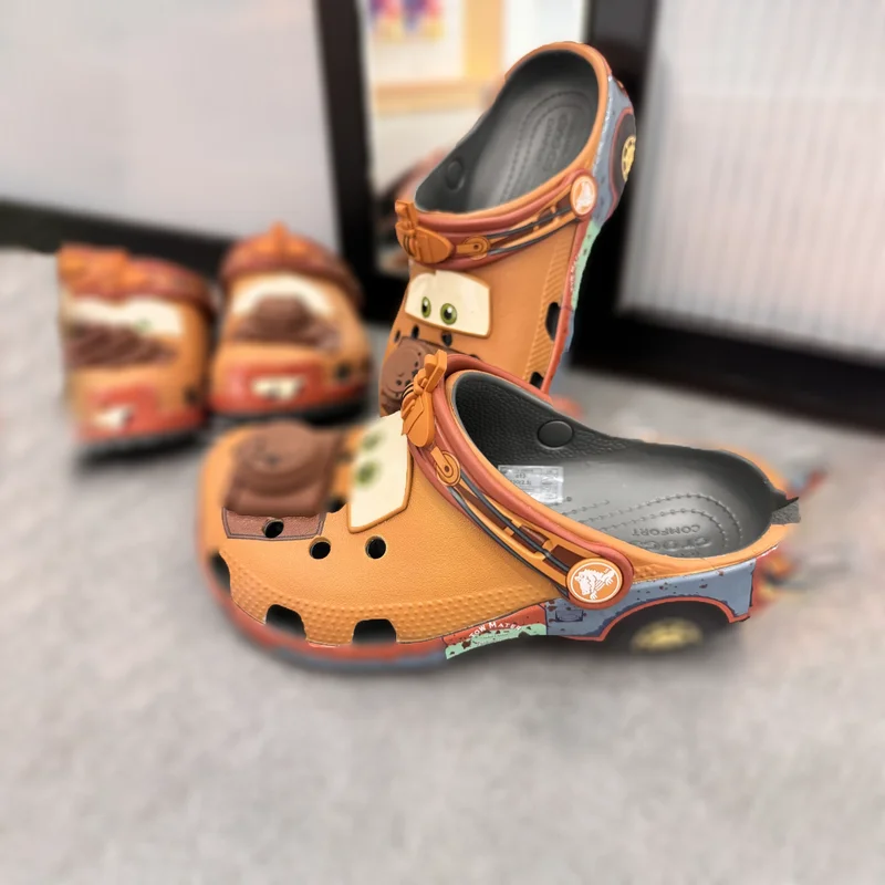 Обувь Mater MINISO, автомобили для взрослых, новое пятно, пара, уличная дышащая милая мультяшная анимация, периферийные принадлежности, подарок на день рождения
Обувь Mater MINISO, автомобили для взрослых, новое пятно, пара, уличная дышащая милая мультяшная анимация, периферийные принадлежности, подарок на день рождения