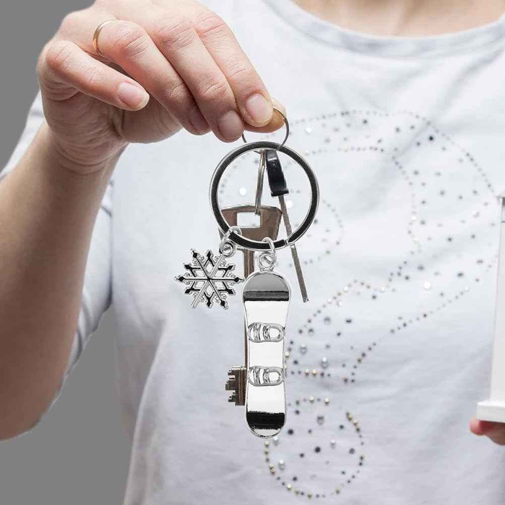 2Pcs Snowboard Keychains Mini Metal Skateboard Key Rings Cute Snowflake Charm Pendant Ski Keychain Gifts Winter Sports
2Pcs Snowboard Keychains Mini Metal Skateboard Key Rings Cute Snowflake Charm Pendant Ski Keychain Gifts Winter Sports