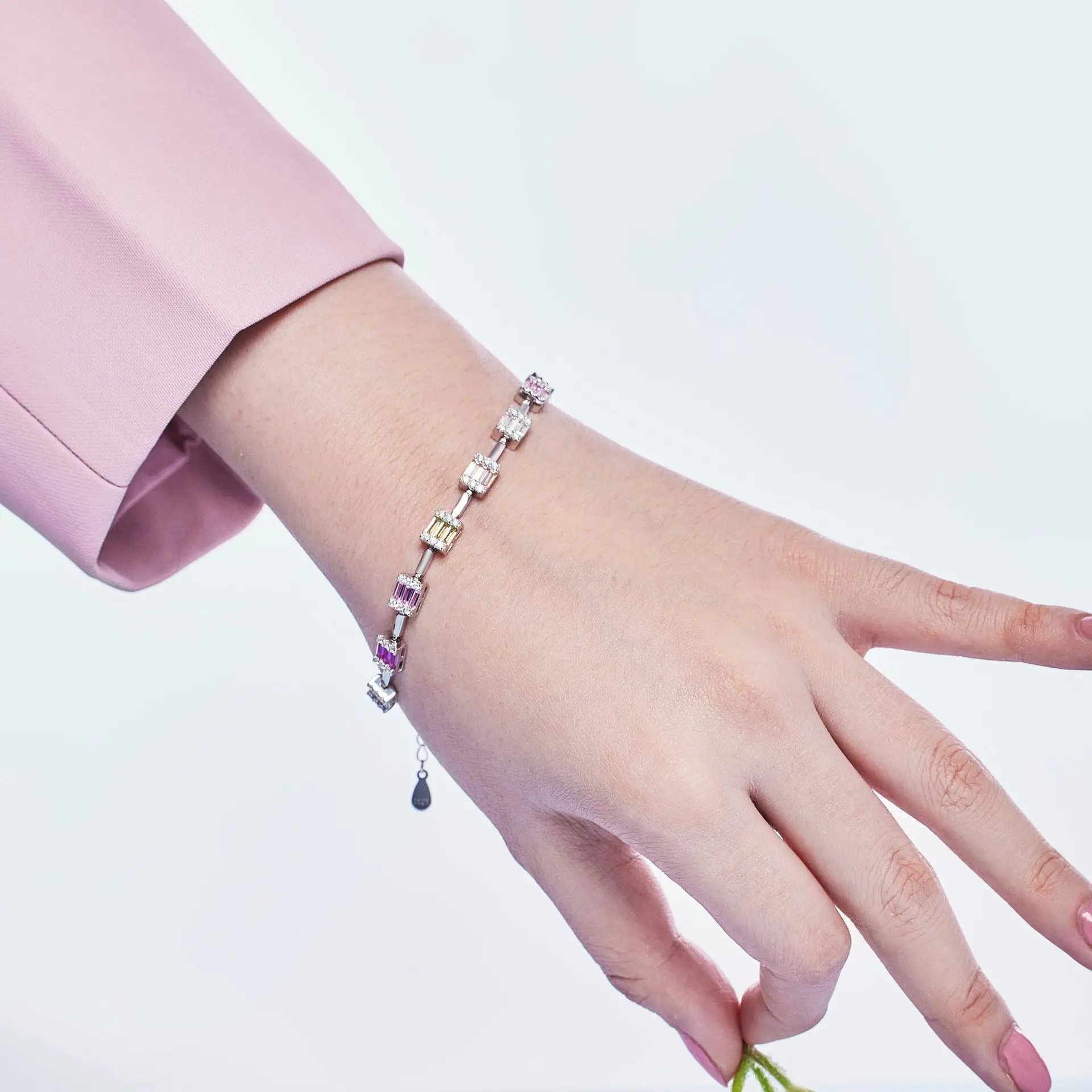 S925 Sterling Silver Bracelet Jewelry Set Cubic Zirconia Colorful Pink Stone Diamond Tennis Bracelets Women
S925 Sterling Silver Bracelet Jewelry Set Cubic Zirconia Colorful Pink Stone Diamond Tennis Bracelets Women