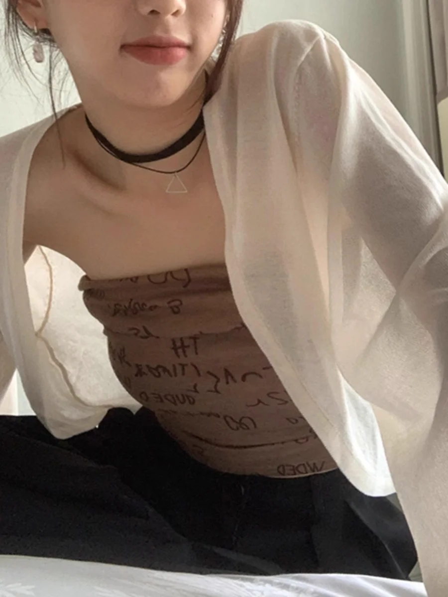 Ice Silk Knitted Sun Protection Cardigan Women's Thin Shoulder Shawl Summer Match Halter Skirt Outer Cover Small Can Shoulder...
Ice Silk Knitted Sun Protection Cardigan Women's Thin Shoulder Shawl Summer Match Halter Skirt Outer Cover Small Can Shoulder...