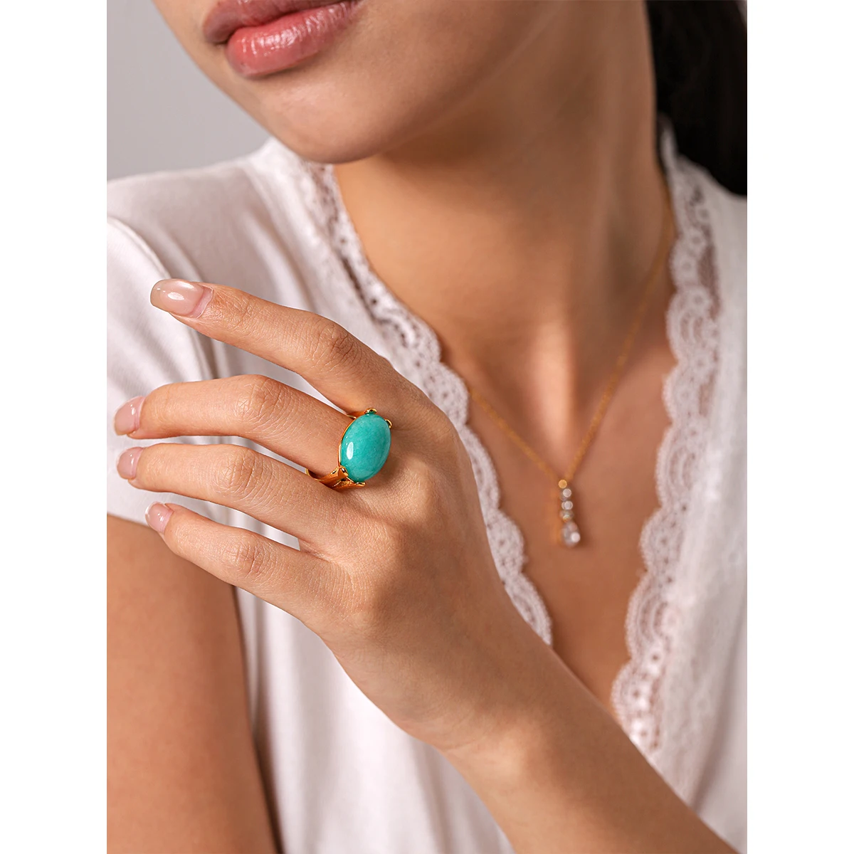 Oval Ring For Women 18K Gold Plated Stainless Steel Natural Stone Tarnish Free jewelry Waterproof Luxury Designer Jewelry Gift
Oval Ring For Women 18K Gold Plated Stainless Steel Natural Stone Tarnish Free jewelry Waterproof Luxury Designer Jewelry Gift
