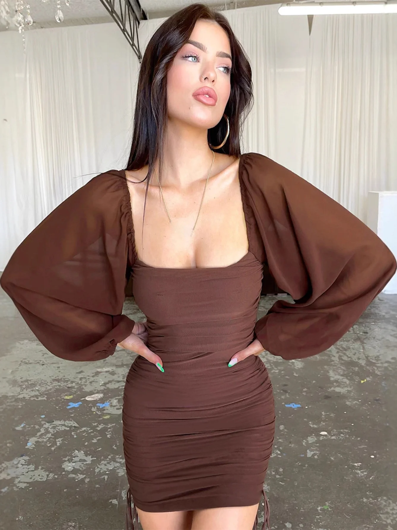 Sexy Deep V Long Sve Hollow out Pleated Bodycon Dr ort Skirt Hip Women's Faion Ele Gown for Banquet
Sexy Deep V Long Sve Hollow out Pleated Bodycon Dr ort Skirt Hip Women's Faion Ele Gown for Banquet