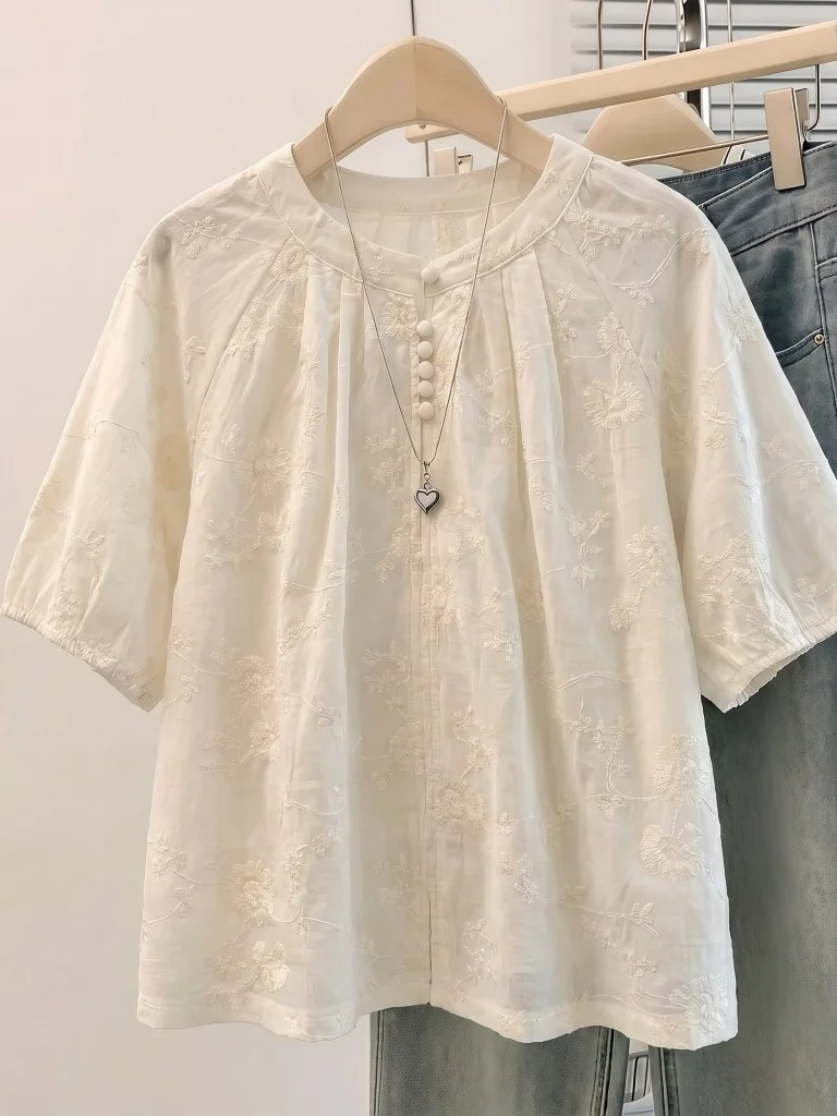 New Chinese Style Floral Lace Short Sleeve Shirt Women's Summer 2026 Big Size Doll Shirt Top Korean Version Loose Fit
New Chinese Style Floral Lace Short Sleeve Shirt Women's Summer 2026 Big Size Doll Shirt Top Korean Version Loose Fit