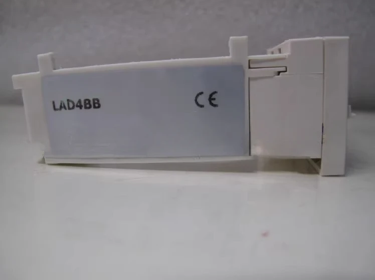 LAD4BBVG/LAD4BBVE/LAD4BB/LAD4BB3 Surge Suppressor
LAD4BBVG/LAD4BBVE/LAD4BB/LAD4BB3 Surge Suppressor