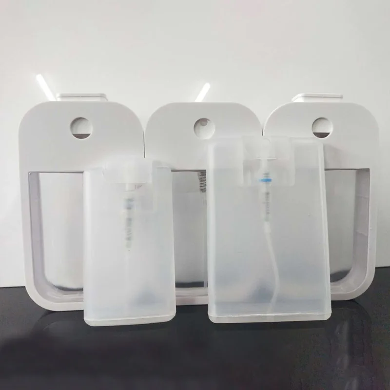 50 Pcs/Lot 20mL Card Plastic Perfume Bottle PET Spray Bottle Disinfect Water Toilet Liquid Separate Sub Container for Travel
50 Pcs/Lot 20mL Card Plastic Perfume Bottle PET Spray Bottle Disinfect Water Toilet Liquid Separate Sub Container for Travel