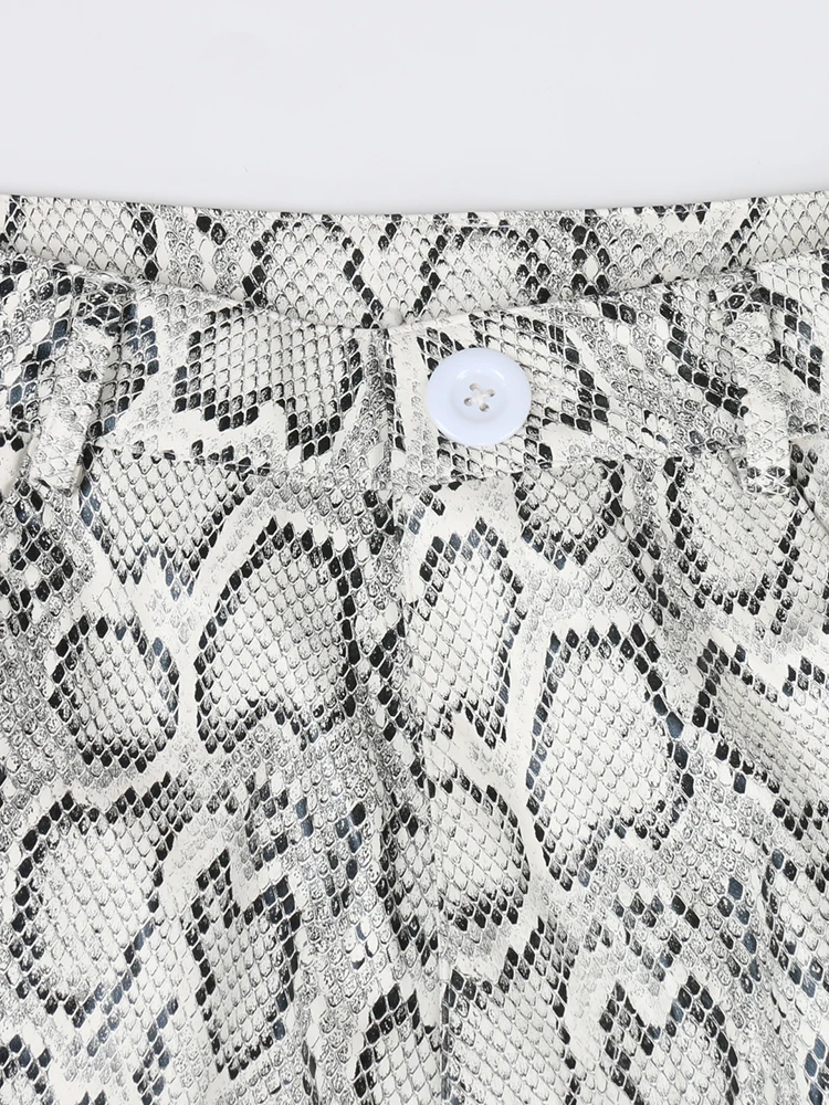Nerazzurri Autumn Long Colorful Snakeskin Print Pu Leather Pencil Pants for Men High Waist Luxury Designer Clothes Streetwear
Nerazzurri Autumn Long Colorful Snakeskin Print Pu Leather Pencil Pants for Men High Waist Luxury Designer Clothes Streetwear