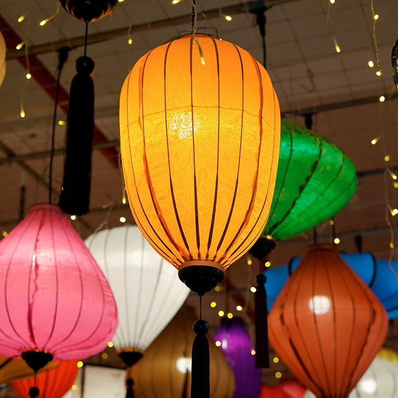 14Inch Vietnamese Lantern Shaped Street Scene Decoration Creative Ancient Style Outdoor Waterproof Winter Melon Lantern Pendant
14Inch Vietnamese Lantern Shaped Street Scene Decoration Creative Ancient Style Outdoor Waterproof Winter Melon Lantern Pendant
