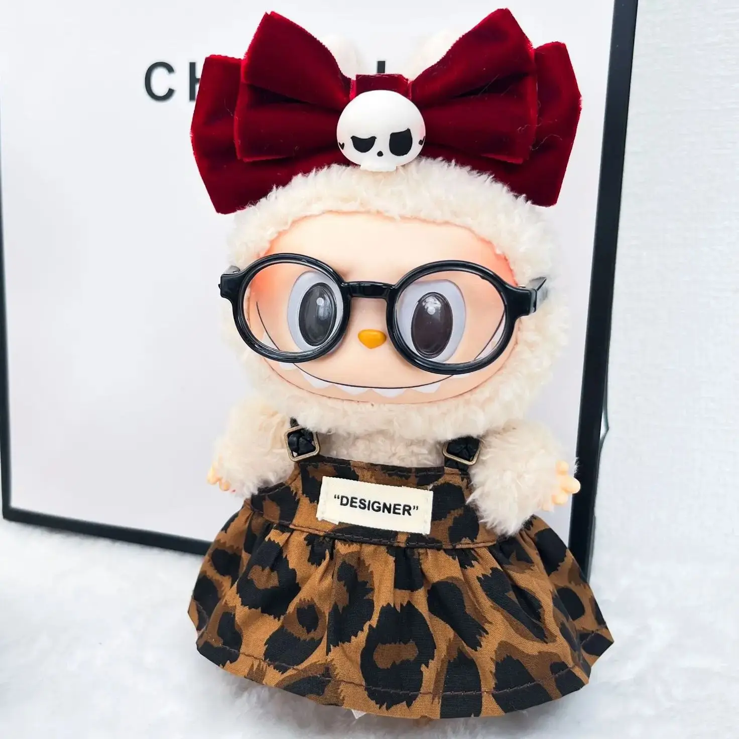 Doll Clothes Only 17cm/15cm Sitting Party Series 1-3 Labubu Leopard Print Dress with Velvet Skull Bow Hair Hoop Accessory Toy
Doll Clothes Only 17cm/15cm Sitting Party Series 1-3 Labubu Leopard Print Dress with Velvet Skull Bow Hair Hoop Accessory Toy