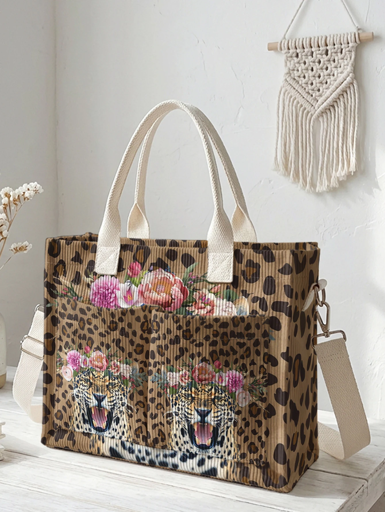 Leopard Print & Floral Leopard Head Corduroy Tote Bag Large Capacity Multi Pocket Animal Print Commuter Shoulder Bag
Leopard Print & Floral Leopard Head Corduroy Tote Bag Large Capacity Multi Pocket Animal Print Commuter Shoulder Bag
