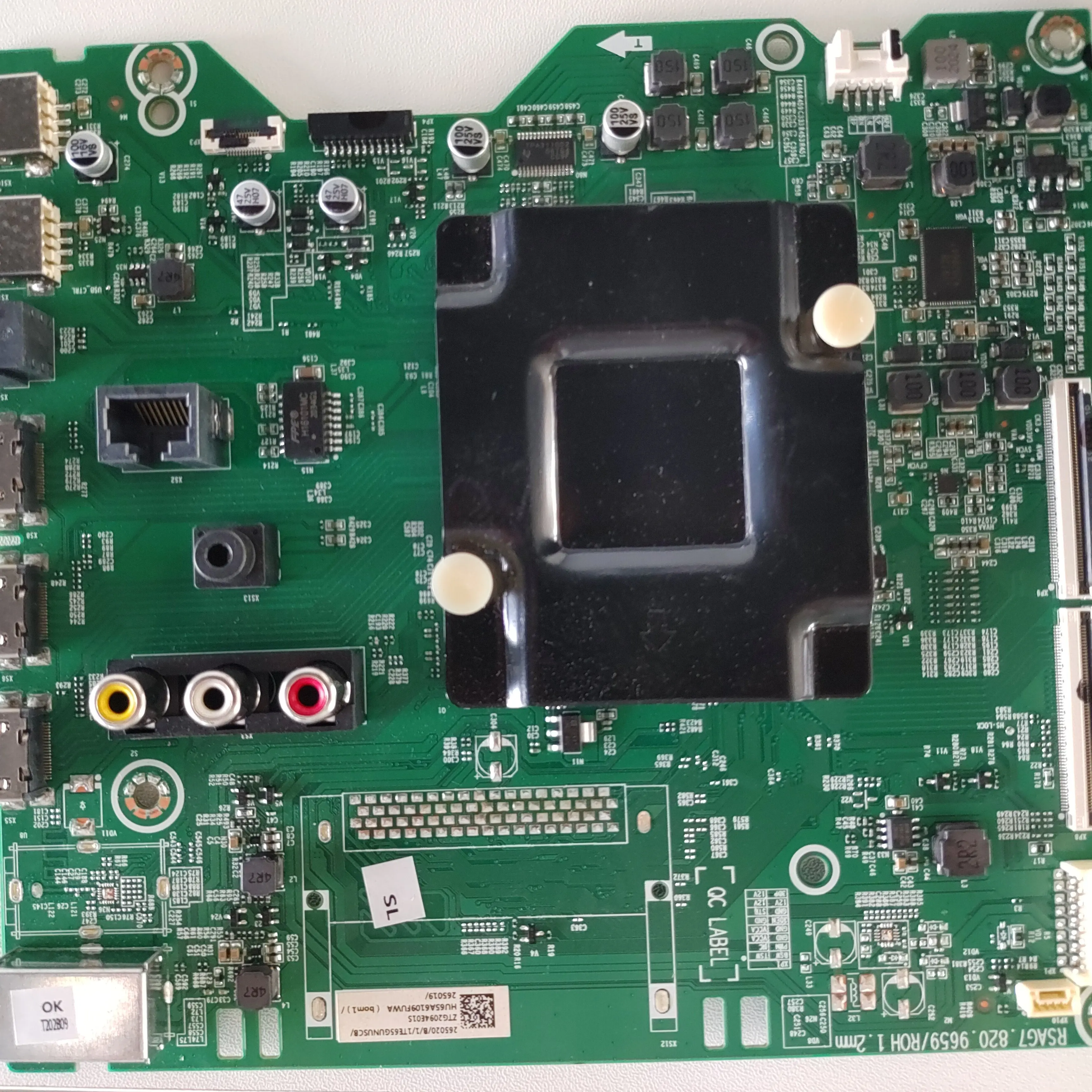 Applicable to Hisense HE65A6109FUWTS main board RSAG7.820.9659 Material code 265020 265019
Applicable to Hisense HE65A6109FUWTS main board RSAG7.820.9659 Material code 265020 265019