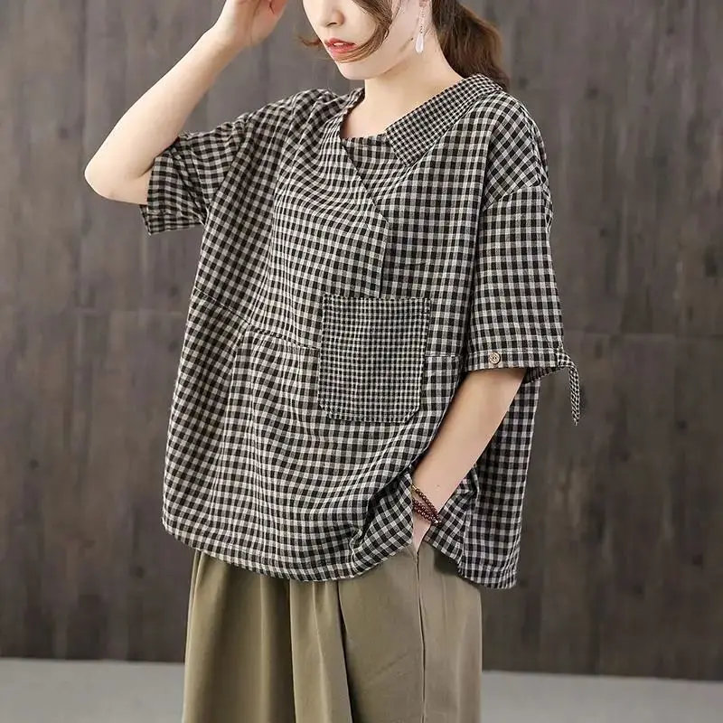 Fashion Cotton Linen T Shirt Women Half Lapel Short Sleeve T-shirt Summer Trend Tshirt Vintage Pocket Large Size Loose Plaid Top
Fashion Cotton Linen T Shirt Women Half Lapel Short Sleeve T-shirt Summer Trend Tshirt Vintage Pocket Large Size Loose Plaid Top