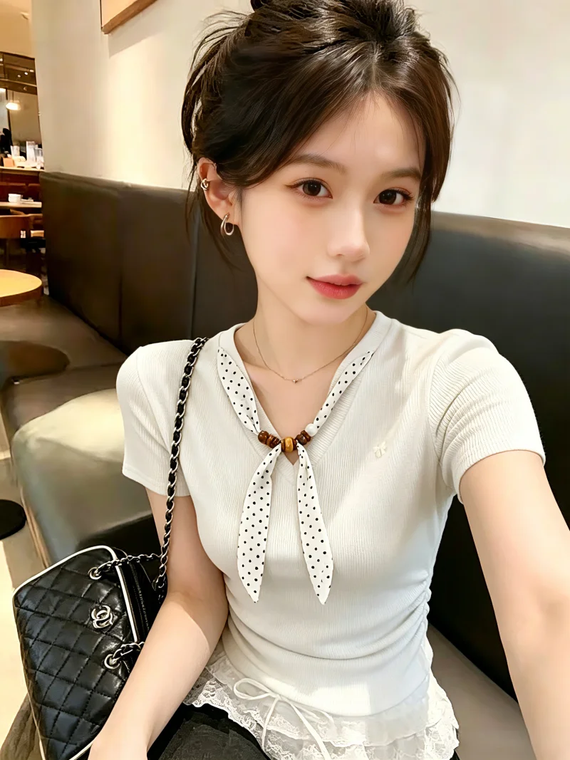 Korean Style V-Neck Polka Dot Belted Short Sleeve T-Shirt Women's Summer New Folded Waist Slimming Top Self-Reserve Item
Korean Style V-Neck Polka Dot Belted Short Sleeve T-Shirt Women's Summer New Folded Waist Slimming Top Self-Reserve Item