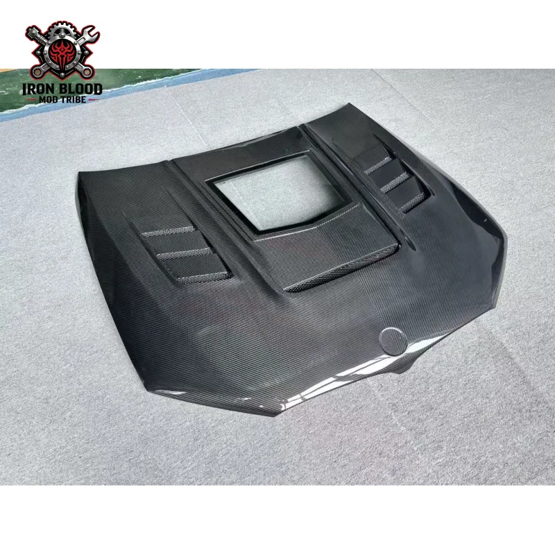 Suitable for BMW 5 Series G30G38 G90 modified transparent dry carbon fiber hood
Suitable for BMW 5 Series G30G38 G90 modified transparent dry carbon fiber hood