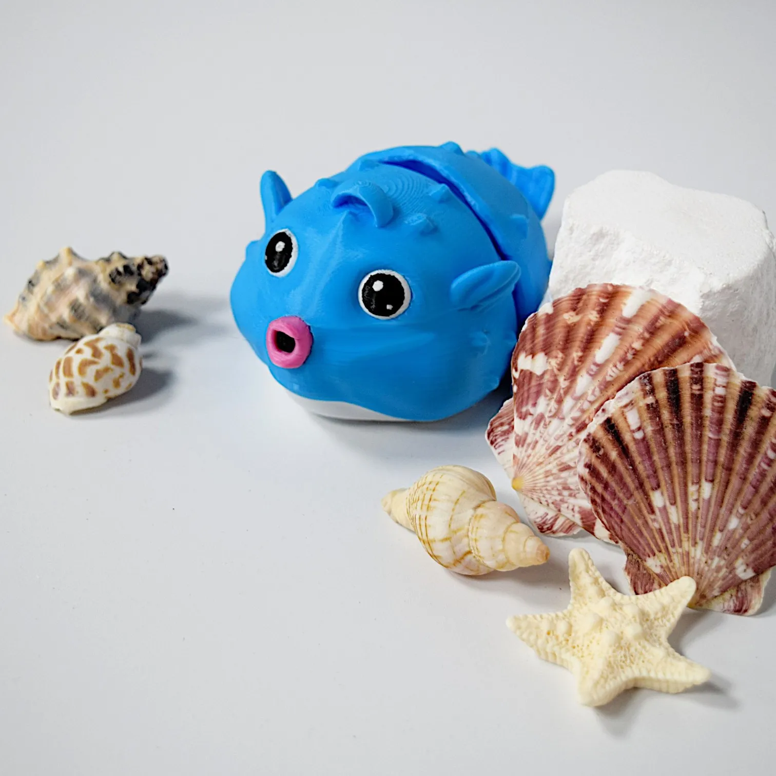 3D Printed Globefish Creative Micro Landscape Fish Tank Ornament Movable Joint Model Toys Home Decor Desktop Ornament for Gifts
3D Printed Globefish Creative Micro Landscape Fish Tank Ornament Movable Joint Model Toys Home Decor Desktop Ornament for Gifts