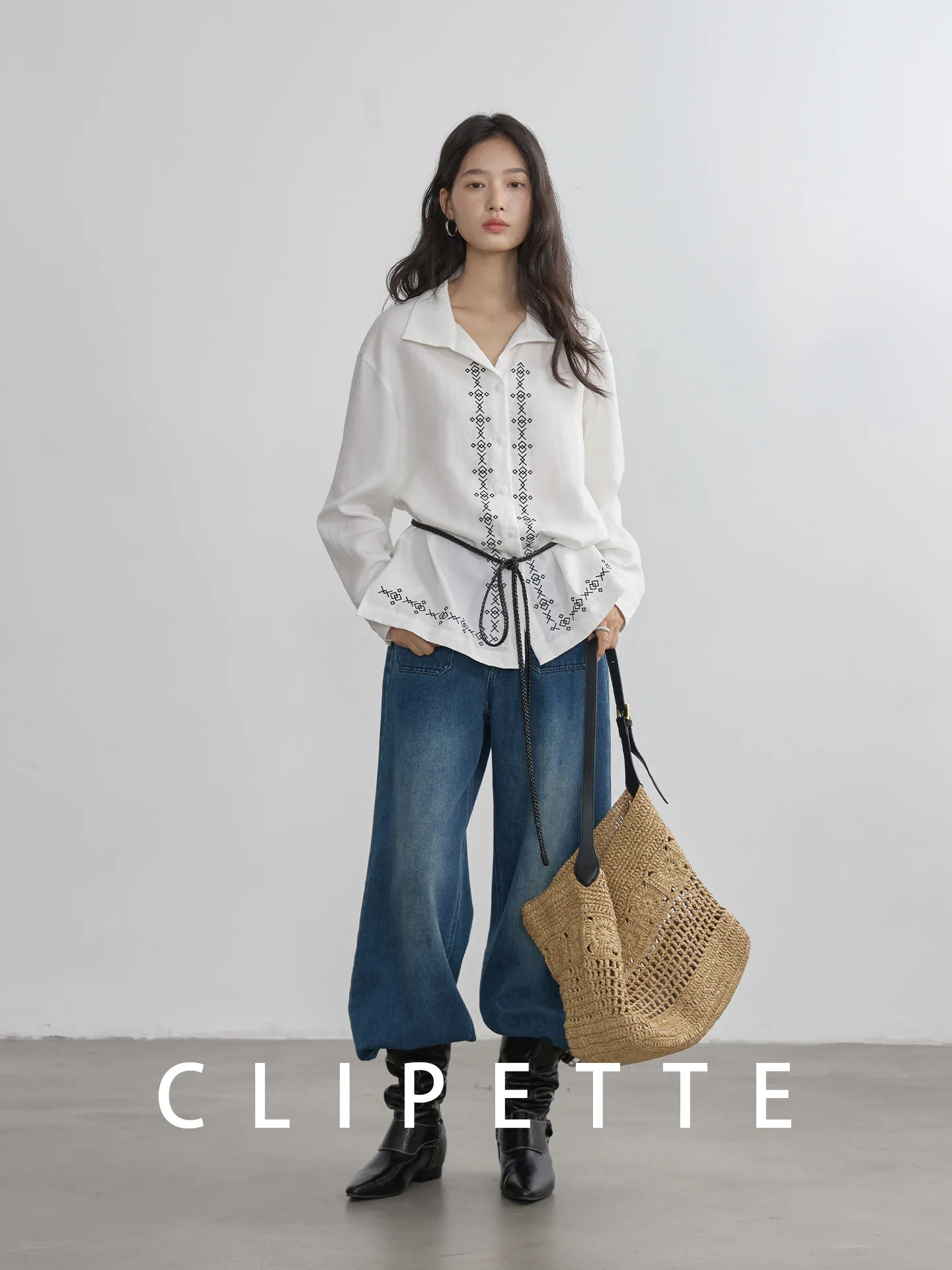 CLIPETTE Vintage Heavy Embroidery Long Sleeve Loose Collar Lazy Style Women's Shirt Spring Season Casual Fashion Lantern Sleeve
CLIPETTE Vintage Heavy Embroidery Long Sleeve Loose Collar Lazy Style Women's Shirt Spring Season Casual Fashion Lantern Sleeve