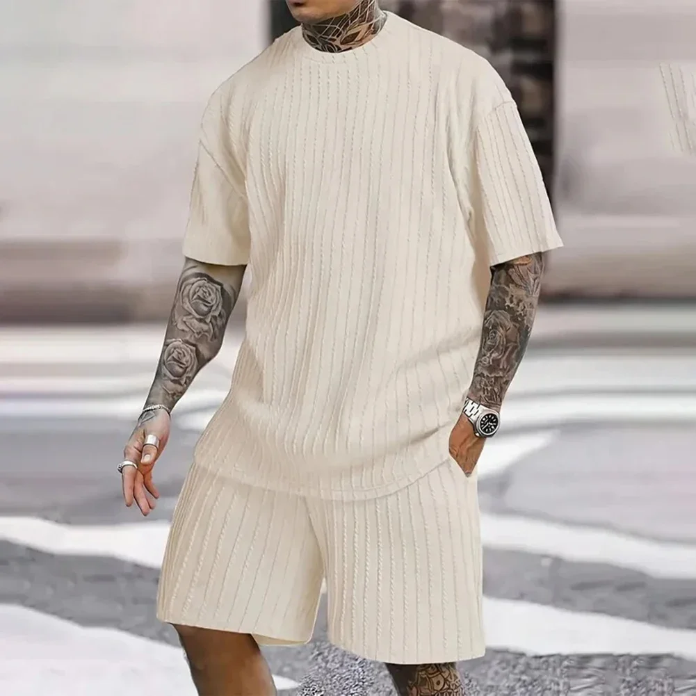 Fashion Men's Sets Summer Solid Color Striped T-shirts And Shorts Two Pieces Set Male Sports Suits Casual Outfits
Fashion Men's Sets Summer Solid Color Striped T-shirts And Shorts Two Pieces Set Male Sports Suits Casual Outfits