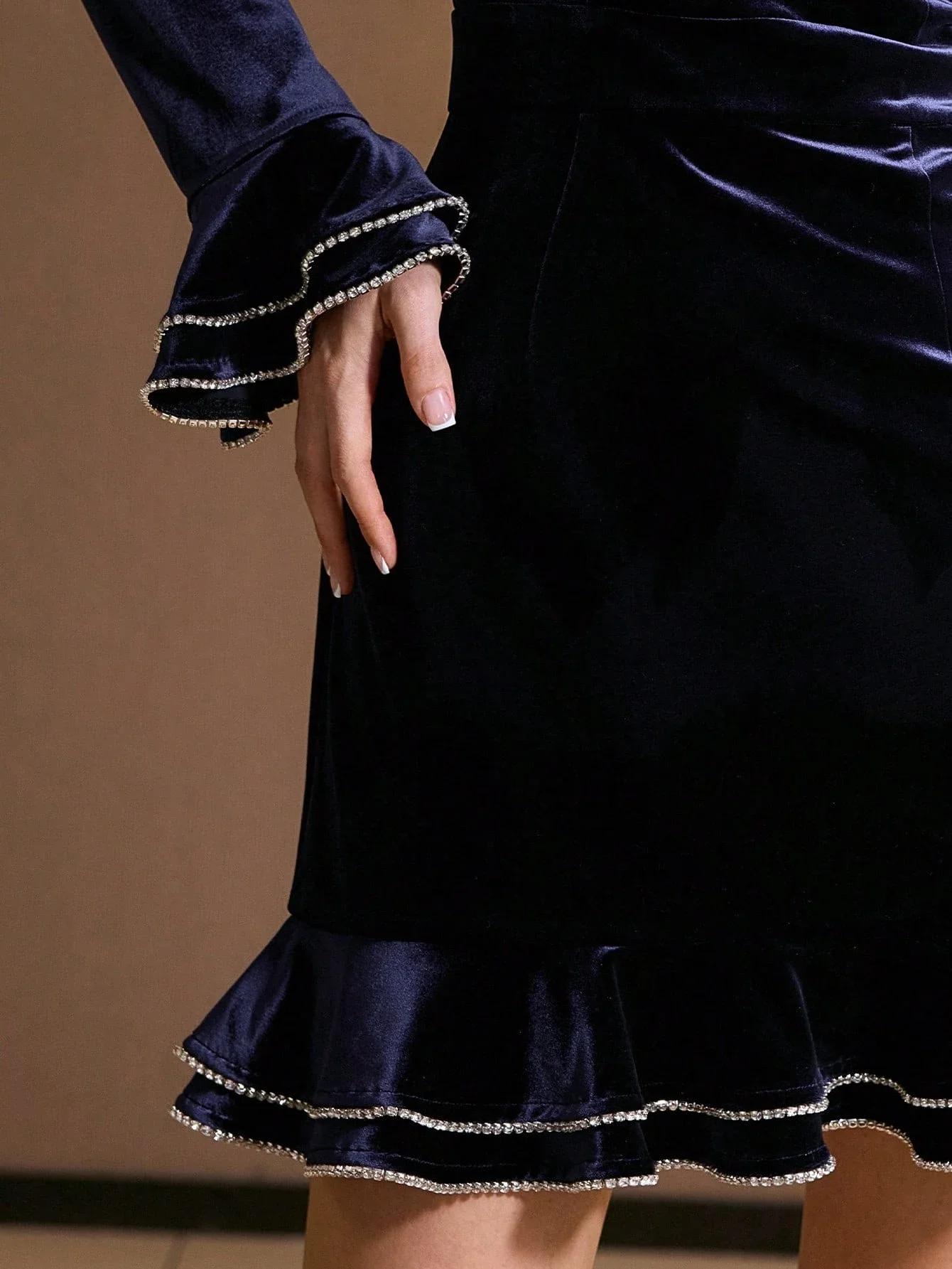 Velvet Rhinestone Trim Flare Sleeve Ruffle Hem Mini Dress
Velvet Rhinestone Trim Flare Sleeve Ruffle Hem Mini Dress